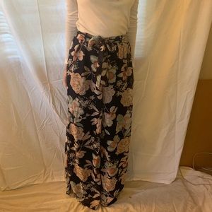 Super flowy floral pants